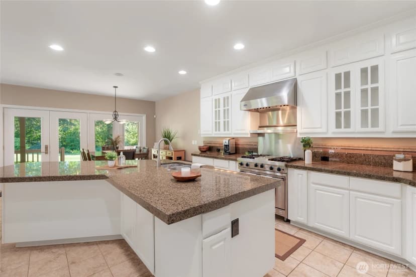 Property photo for 18330 Se 195th Place, Renton photo 12