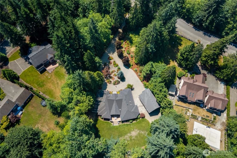 Property photo for 18330 Se 195th Place, Renton photo 39