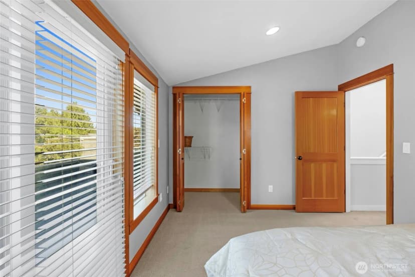 Property photo for 9130 45th Avenue Sw ##b, Seattle photo 28