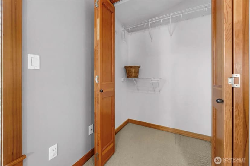 Property photo for 9130 45th Avenue Sw ##b, Seattle photo 29
