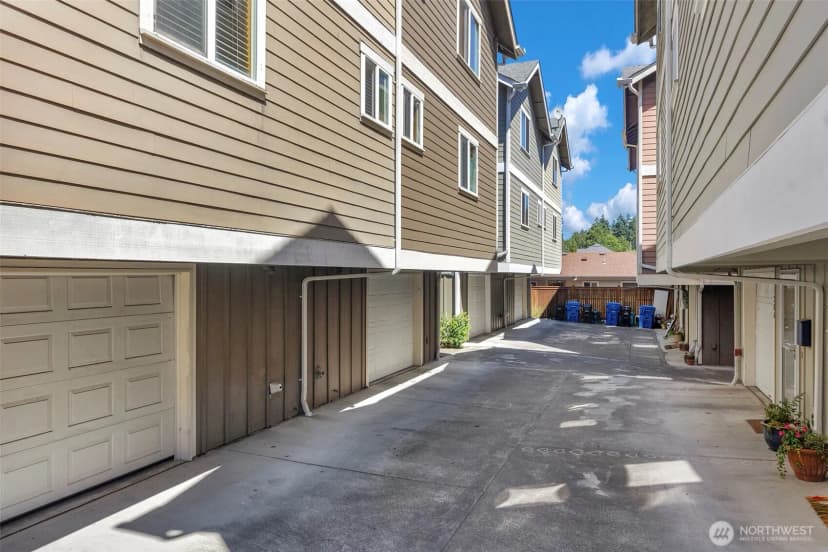 Property photo for 9130 45th Avenue Sw ##b, Seattle photo 30