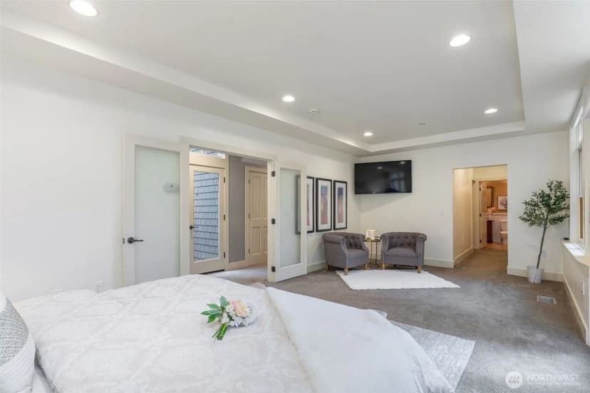 Property photo for 7626 Ne 8th Street, Medina photo 17