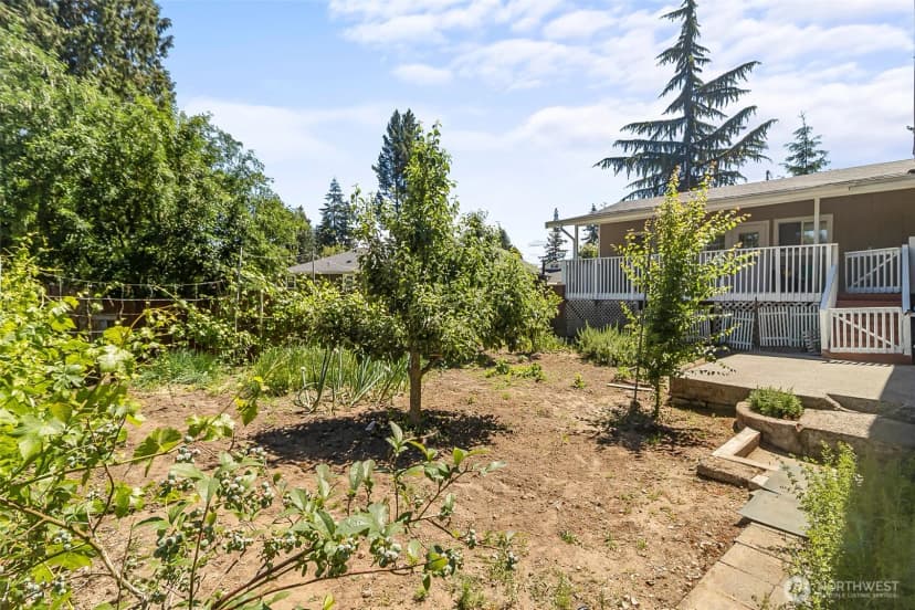 Property photo for 6609 Elliot Way, Everett photo 29