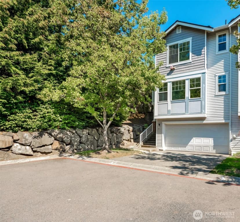 Property photo for 4740 Lake Place South #a, Renton