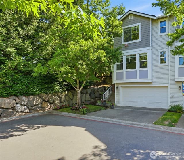 Property photo for 4740 Lake Place South #a, Renton photo 2