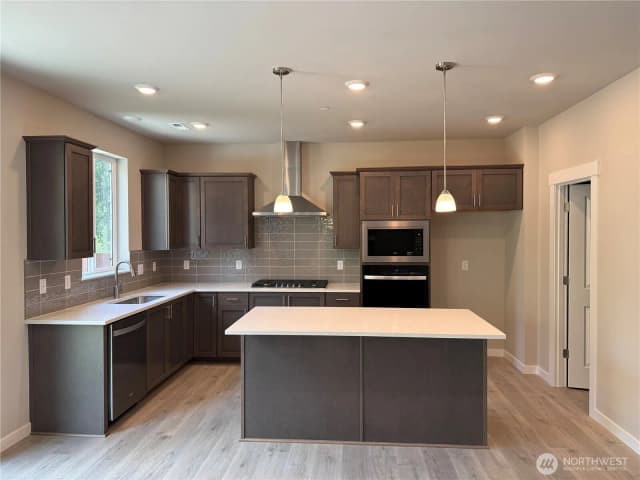 Property photo for 3804 98th Avenue Ct E #6, Edgewood photo 2