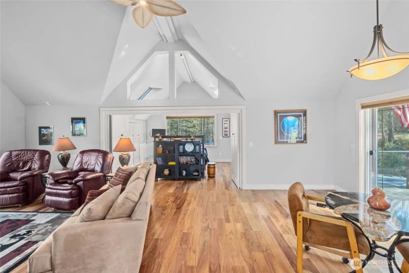 Property photo for 41840 Porcupine Bay Road N, Davenport photo 19