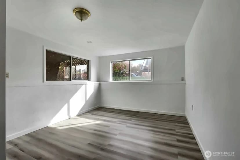 Property photo for 4848 S 170th Street, Sea Tac photo 26