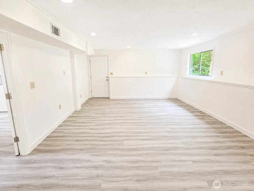 Property photo for 4848 S 170th Street, Sea Tac photo 20