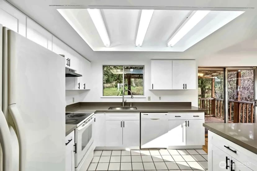 Property photo for 4848 S 170th Street, Sea Tac photo 12
