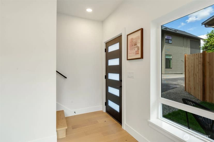 Property photo for 10053 8th Avenue Nw, Seattle photo 27
