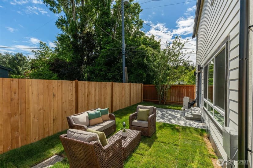 Property photo for 10053 8th Avenue Nw, Seattle photo 35