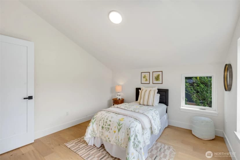 Property photo for 10053 8th Avenue Nw, Seattle photo 23