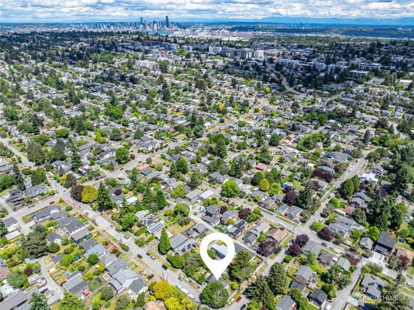 Property photo for 5050 50th Avenue Sw, Seattle photo 11