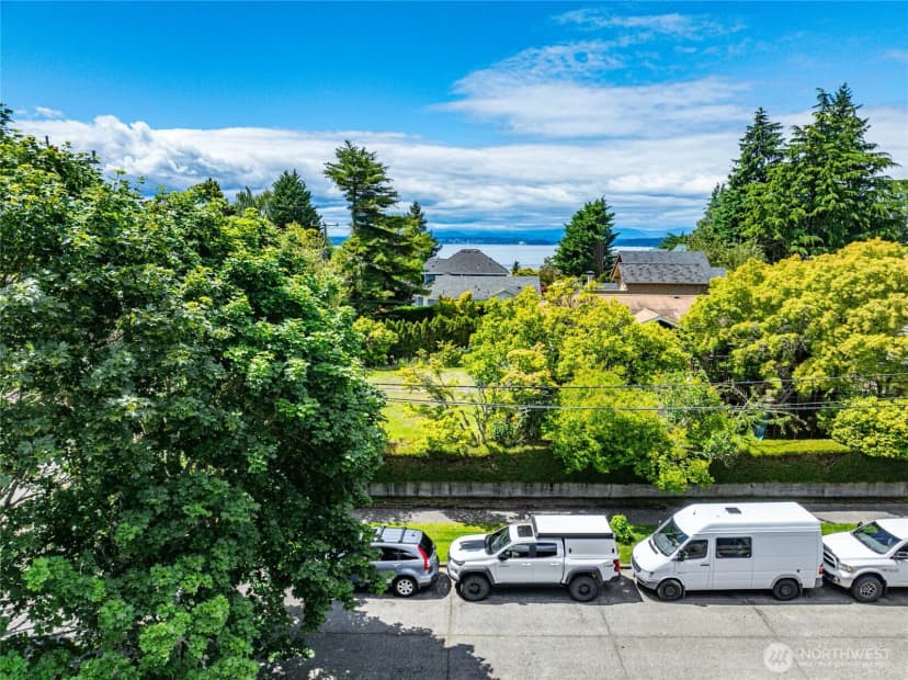 Property photo for 5050 50th Avenue Sw, Seattle photo 15
