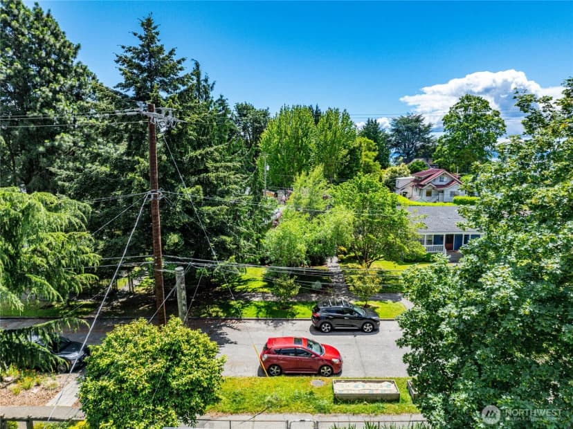 Property photo for 5050 50th Avenue Sw, Seattle photo 14