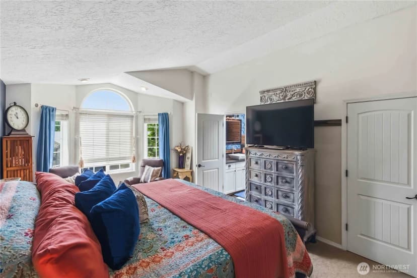 Property photo for 209 W Beacon Hill Drive, Longview photo 17