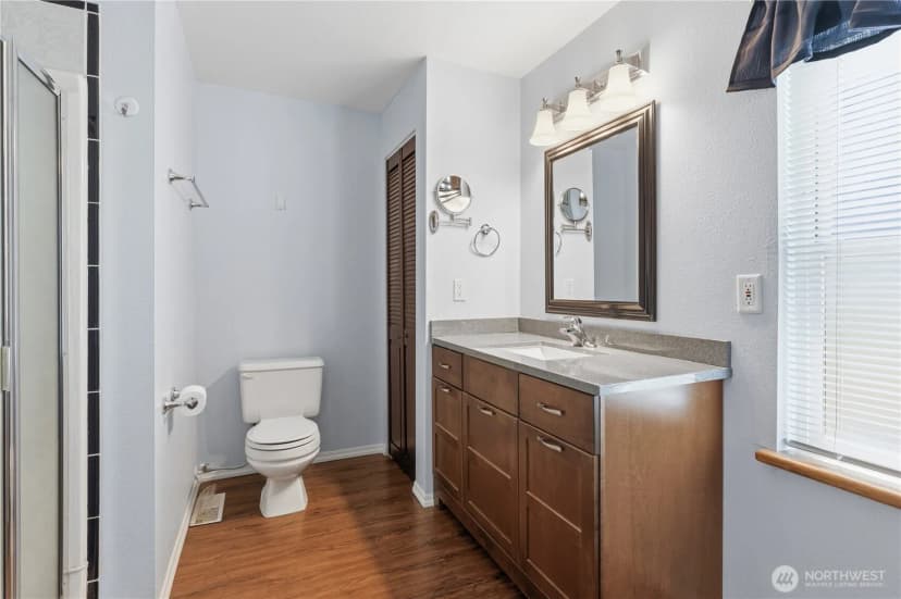 Property photo for 301 Main Street, Riverside photo 16
