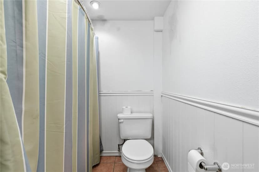 Property photo for 301 Main Street, Riverside photo 23