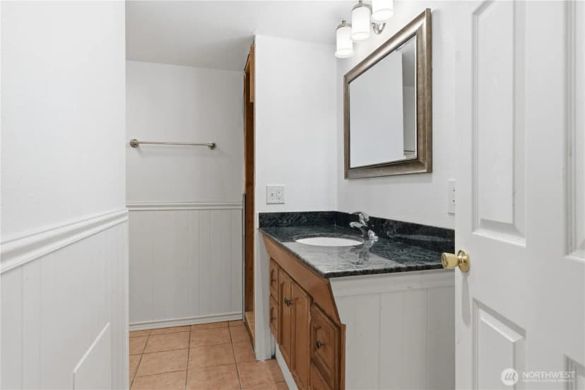 Property photo for 301 Main Street, Riverside photo 22