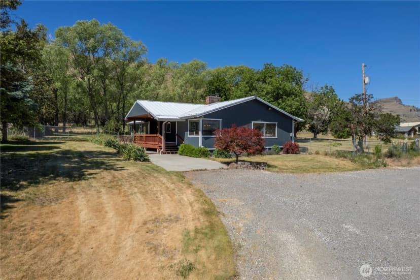 Property photo for 301 Main Street, Riverside