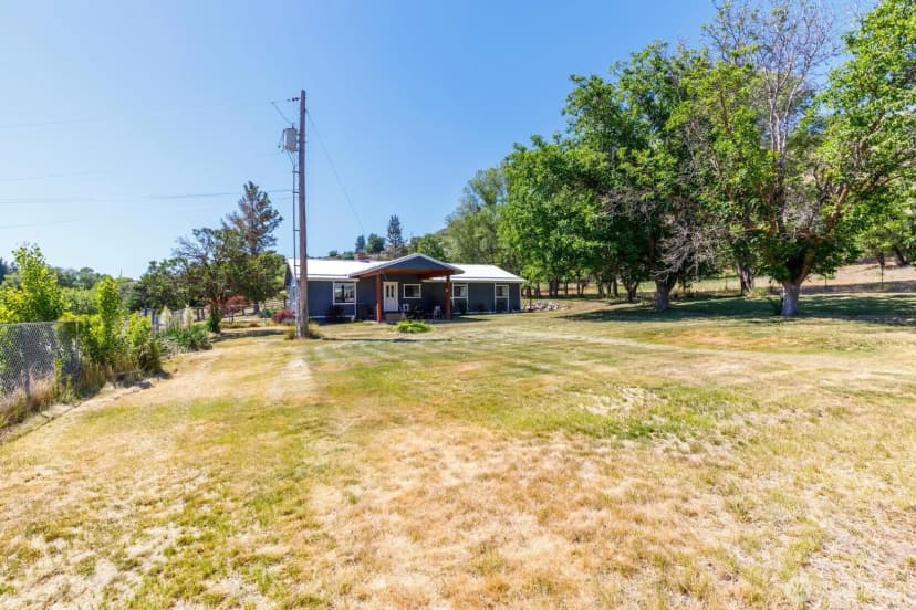 Property photo for 301 Main Street, Riverside photo 27