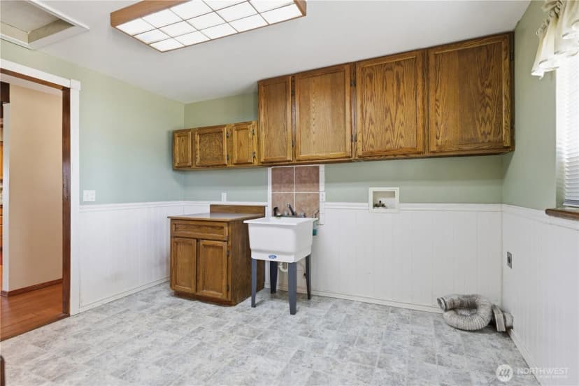 Property photo for 301 Main Street, Riverside photo 20