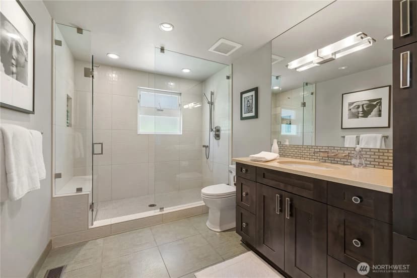 Property photo for 2553 Medina Circle, Medina photo 30