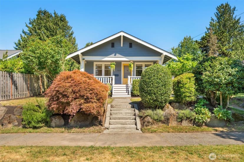 Property photo for 3222 38th Avenue Sw, Seattle photo 3