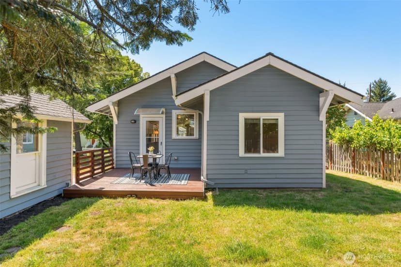 Property photo for 3222 38th Avenue Sw, Seattle photo 19