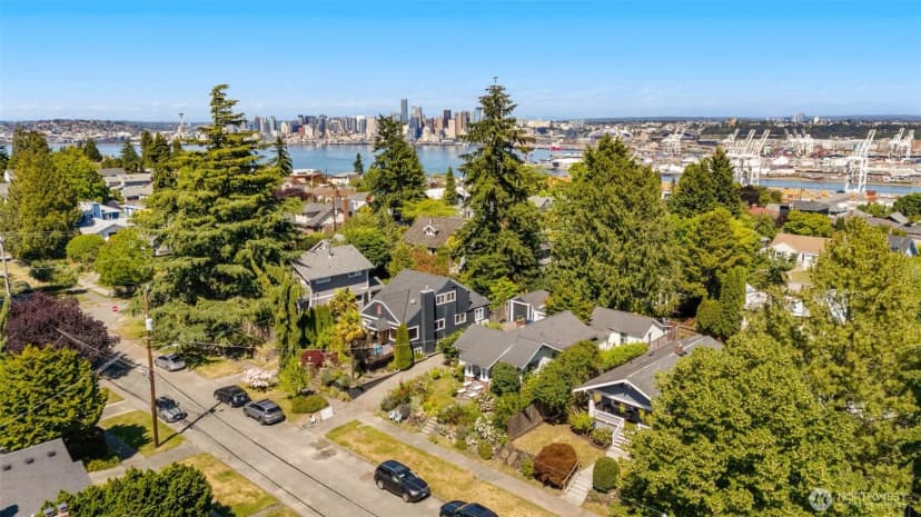 Property photo for 3222 38th Avenue Sw, Seattle photo 24