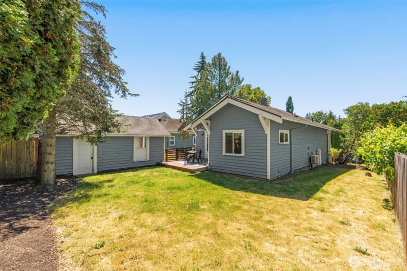 Property photo for 3222 38th Avenue Sw, Seattle photo 20