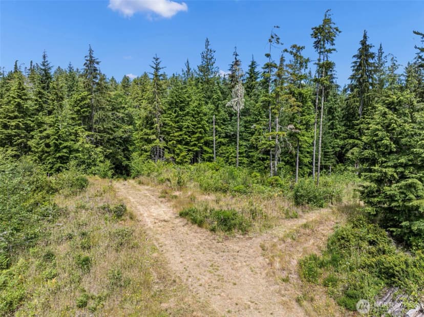 Property photo for 1 Andy Rogers Place Nw, Seabeck