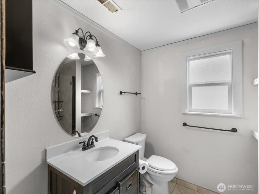 Property photo for 7812 Condor Drive Ne, Arlington photo 15