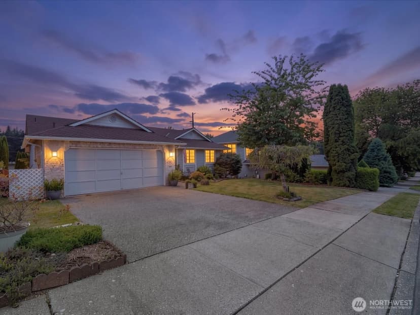 Property photo for 7812 Condor Drive Ne, Arlington