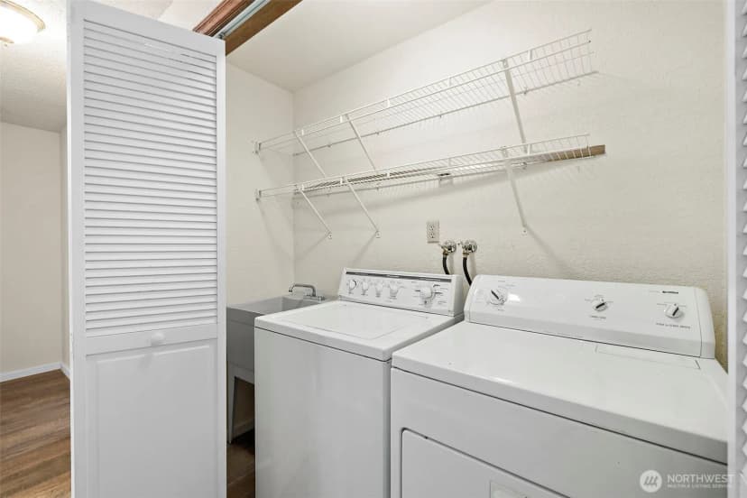 Property photo for 2516 Rockefeller Avenue #a, Everett photo 11