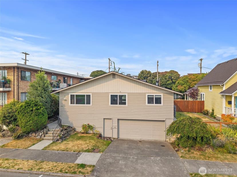 Property photo for 2516 Rockefeller Avenue #a, Everett