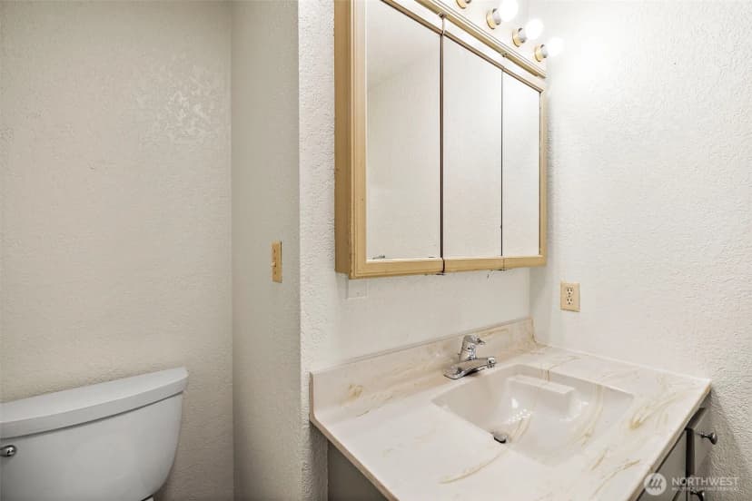 Property photo for 2516 Rockefeller Avenue #a, Everett photo 14