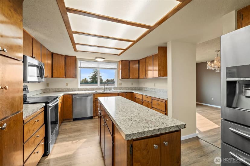 Property photo for 2516 Rockefeller Avenue #a, Everett photo 6