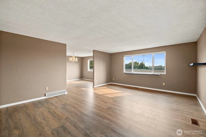 Property photo for 2516 Rockefeller Avenue #a, Everett photo 21