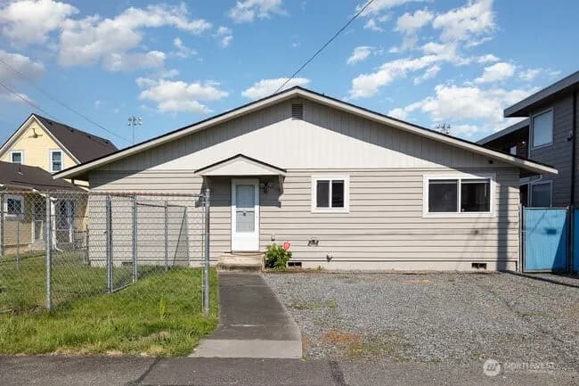Property photo for 2516 Rockefeller Avenue #a, Everett photo 36