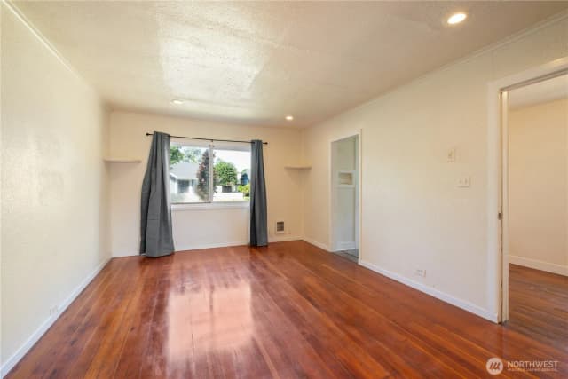 Property photo for 608 16th Avenue, Longview photo 5