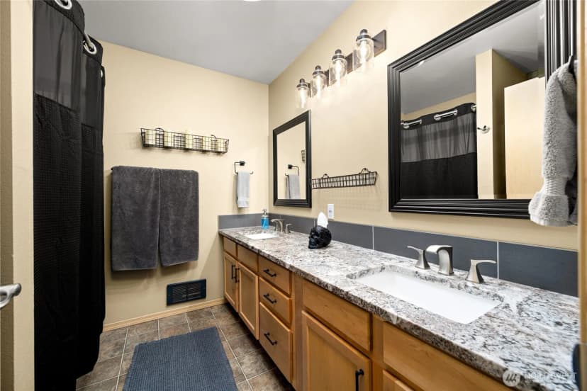 Property photo for 41887 Cape Horn Drive, Concrete photo 20