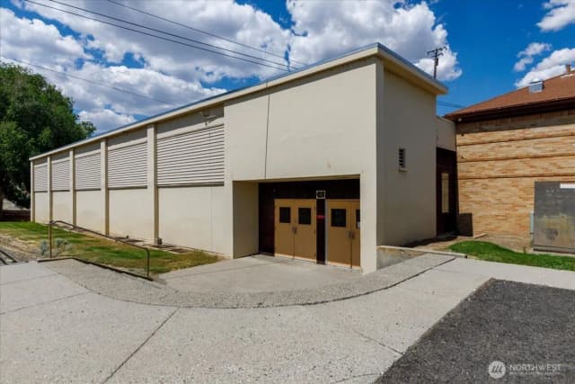Property photo for 412 Federal Avenue, Grand Coulee photo 4