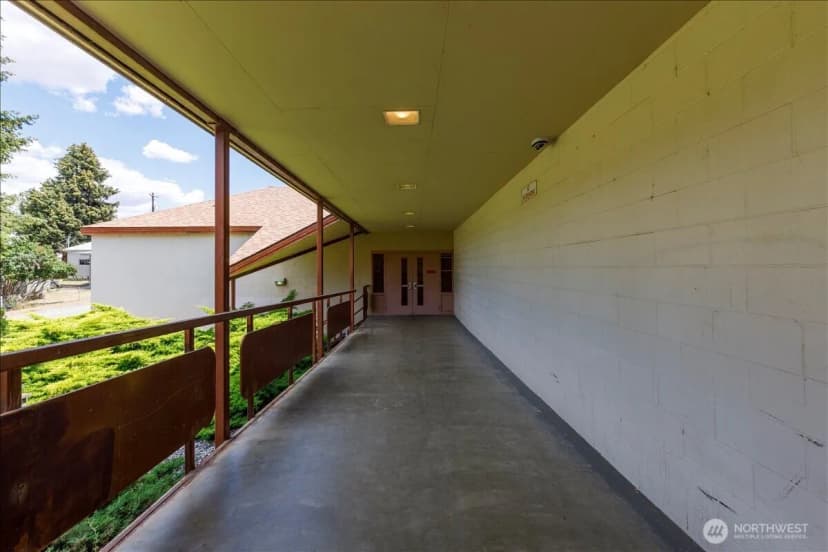 Property photo for 412 Federal Avenue, Grand Coulee photo 33