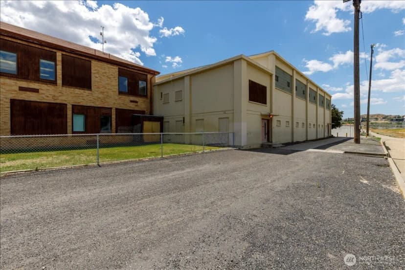 Property photo for 412 Federal Avenue, Grand Coulee photo 36