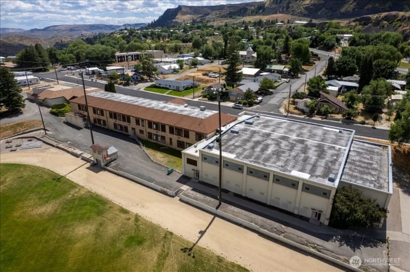 Property photo for 412 Federal Avenue, Grand Coulee photo 37