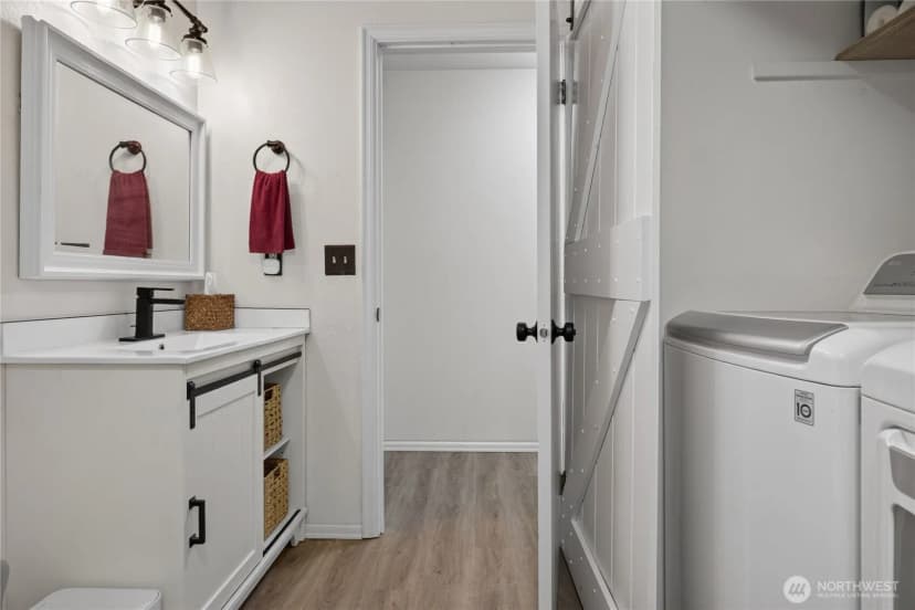 Property photo for 101 Pine Avenue #103, Snohomish photo 19