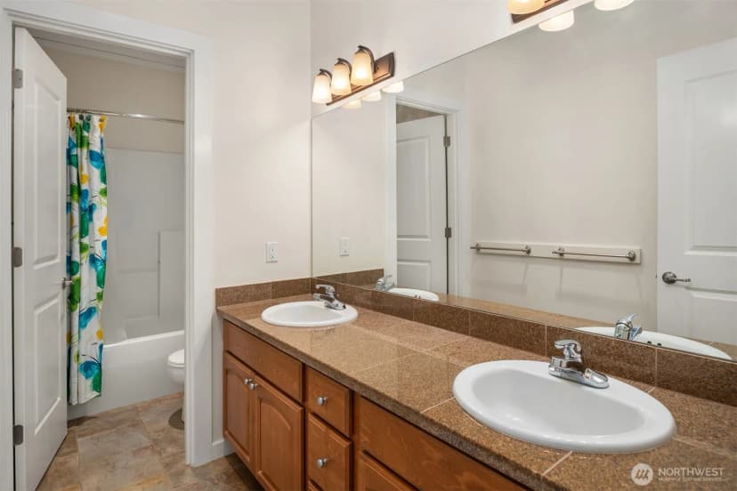 Property photo for 1240 Sw 296th Street, Federal Way photo 32