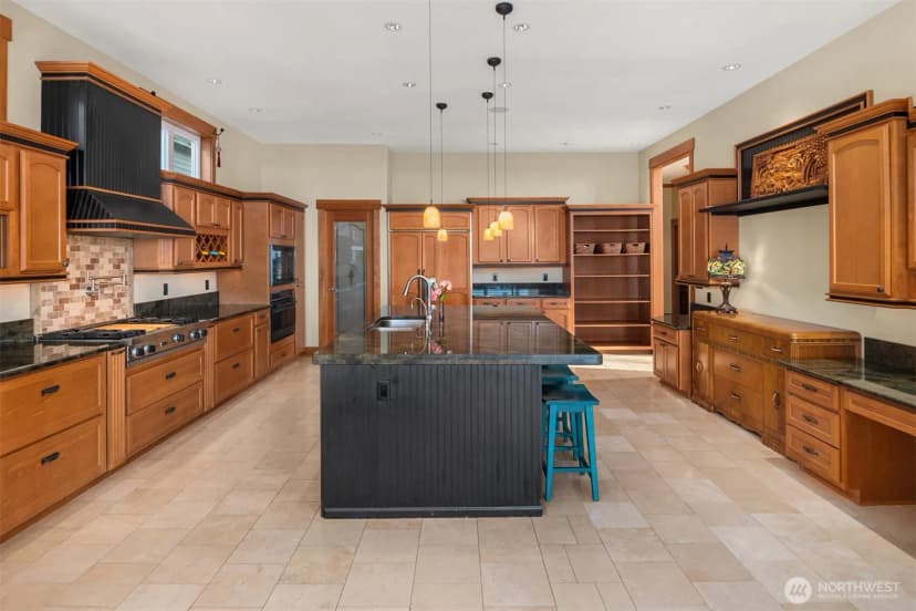 Property photo for 1240 Sw 296th Street, Federal Way photo 18